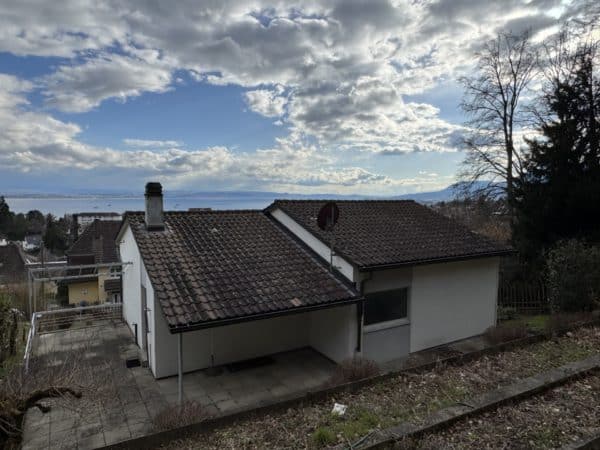 Neuchâtel: Villa individuelle sur les hauteurs avec vue fantastique – Image 4