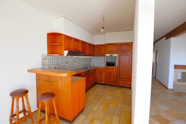 Les Hauts-Geneveys: Attique chaleureux de 3,5pces - balcon et ascenseur – Image 14