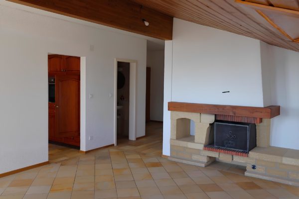 Les Hauts-Geneveys: Attique chaleureux de 3,5pces - balcon et ascenseur – Image 13