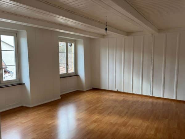 Cressier/NE:appartement de 4,5pces dans le centre historique – Image 6